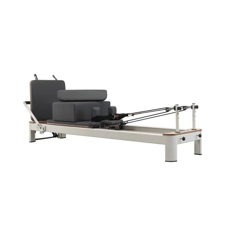 White Pilates Reformer: Elegant Design &#038; Core Strength Training